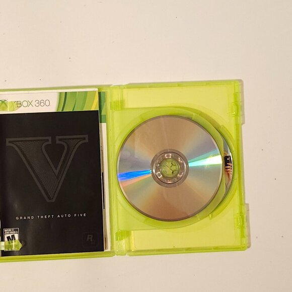 GRAND THEFT AUTO 5 Video Game Rockstar Games with Map of Los Santos + Towns 2013 - Picture 12 of 13